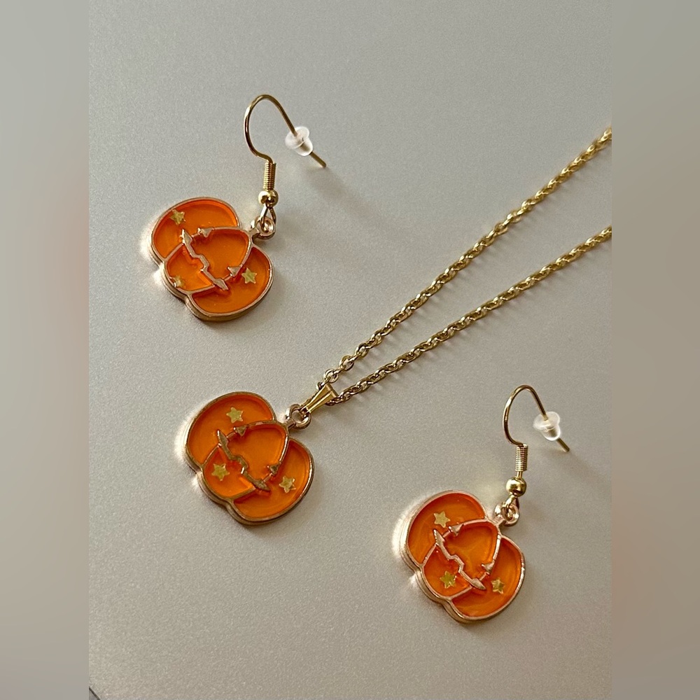 Halloween Pumpkin Jack-o'-lantern Enameled Charm Necklace Plus Earrings Orange